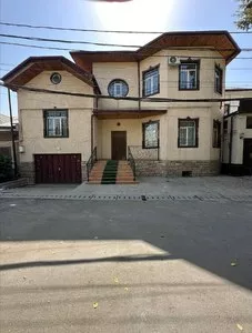 Дом 400 кв.м на Паркентском базаре