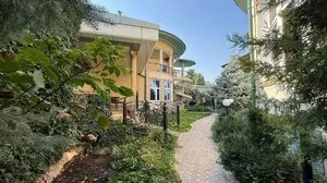 Дом 500 м² на участке 10 соток в Мирзо-Улугбекском районе