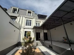 Дом в Мирзо-Улугбекском районе, 3 сотки