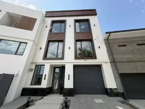 Дом в Мирзо-Улугбекском районе, 480 м2
