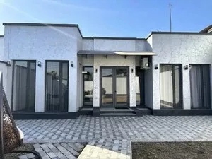 Дом в стиле Hi-Tech на Чиланзаре