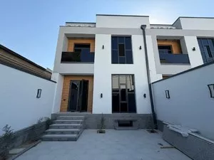 Двухэтажный дом 280 м2 в Мирзо-Улугбекском районе
