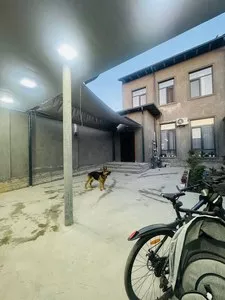 Двухэтажный дом в Янгихаётском районе, 240 м², 7 комнат
