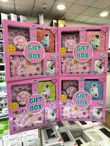 Фотоаппарат моментальной печати Instax в комплекте