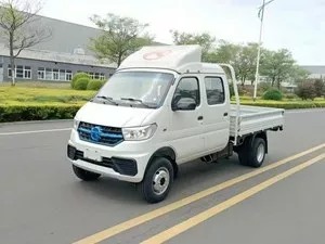 Грузовой автомобиль KAMA W33S с двойной кабиной