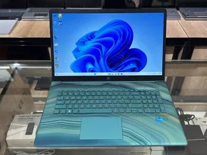 HP LAPTOP 17-cn0xxx