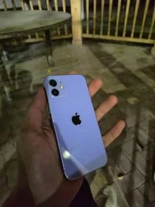 iPhone 12 64GB фиолетовый