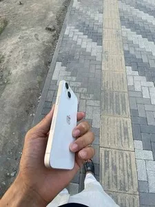 iPhone 13 128 ГБ, белый, идеальное состояние