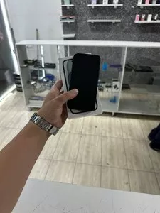 iPhone 15 256GB