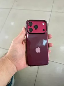 iPhone 17 Pro 256GB Burgundy