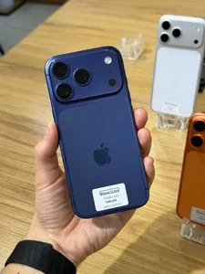 iPhone 17 Pro 256GB Deep Blue