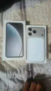 iPhone XR в корпусе 17 Pro
