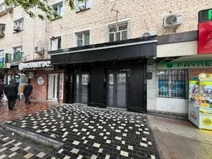 Коммерческое помещение 37 м2 на первой линии, Ракат