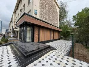 Коммерческое помещение на первой линии, Шота Руставели