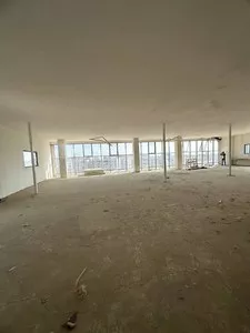 Коммерческое помещение в бизнес-центре, 569 м2