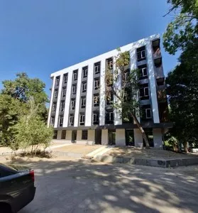 Коммерческое здание 3000 м2 на первой линии