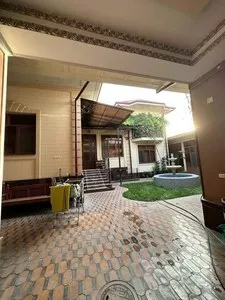 Коттедж 6 соток, 8 комнат в Зангиате