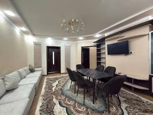 Квартира 3/3/4 в Мирабадском районе
