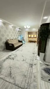 Квартира на 1 этаже в 4-этажном кирпичном доме, 3 комнаты, 70 м², ул. Шота Руставели