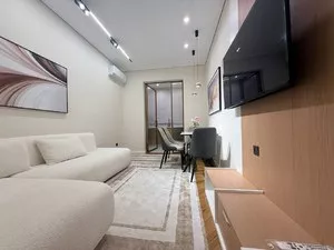 Квартира в ЖК OZ'MAKON, 3-комнатная, 56 кв.м
