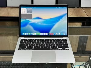 MacBook Air 13 2020 M1