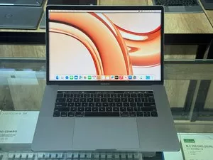 MacBook Pro 15 2019, 16 ГБ ОЗУ, 512 ГБ SSD, Intel Core i7