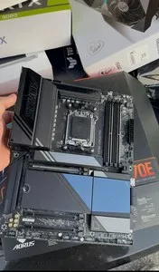 Материнская плата Aurus Pro X870 и процессор Ryzen 9 7900X3D