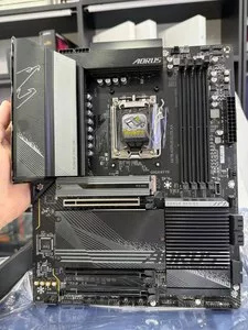 Материнская плата GIGABYTE AORUS X670 и процессор Ryzen 9 7900X3D