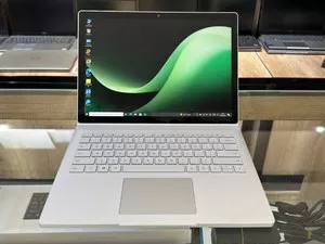Microsoft Surface Book 3, i7-1065G7, 32GB RAM, 512GB SSD, GTX 1650