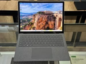 Microsoft Surface Laptop 4