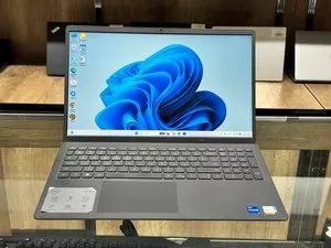 Ноутбук DELL Inspiron 15-3520