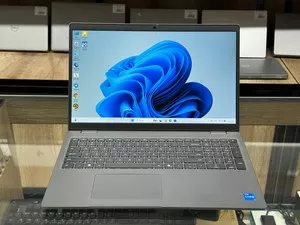 Ноутбук DELL Latitude 3550