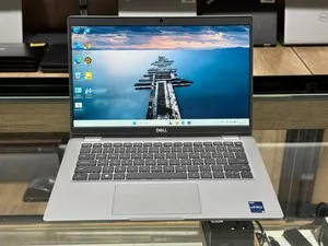 Ноутбук DELL Latitude 5330