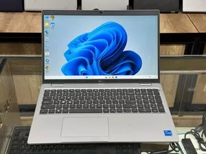 Ноутбук DELL Latitude 5520