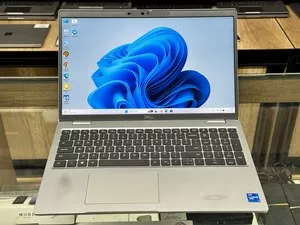 Ноутбук DELL Precision 3560 (i7-1185G7, 16 ГБ, 512 ГБ SSD, NVIDIA T500)