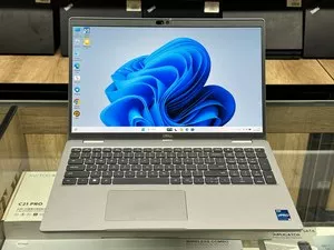 Ноутбук DELL Precision 3581