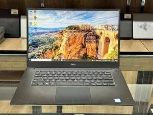 Ноутбук DELL XPS 15 7590
