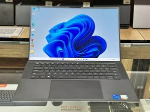 Ноутбук DELL XPS 15 9520