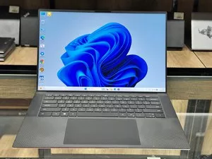 Ноутбук DELL XPS 15 9520