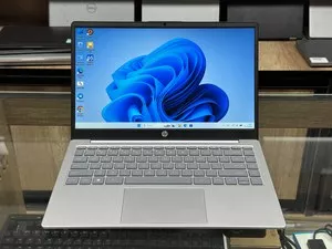 Ноутбук HP 14-em0xxx Ryzen 3 7320U