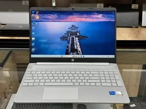 Ноутбук HP 15-dy2xxx