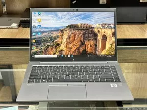Ноутбук HP ZBook Firefly 15 G7