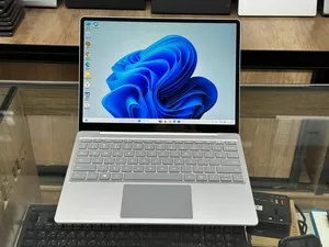 Ноутбук Microsoft Surface Go