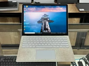 Ноутбук Microsoft Surface Laptop 2