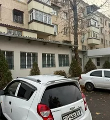 Офисное помешение 400 кв.м ул.Мукимий пересечение Катартал