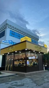 Официантка в кафе Caffelito