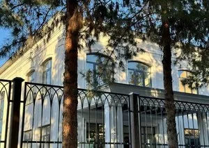 Отдельно стоящее нежилое здание, 1850 м2, Шайхантахурский район