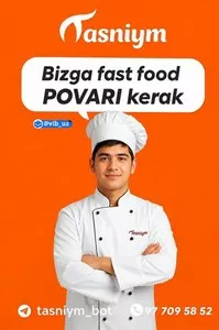 Повар фаст-фуда в кафе