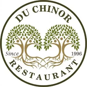 Повар (женщина) в ресторан Duchinor