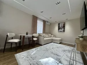 Продается 1-комнатная квартира, переделанная в 2-комнатную, 38 кв.м